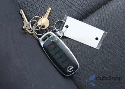 2025 Nissan Rogue Sv Fwd z USA, uszkodzony, nr VIN 5N1BT3BA0SC769960